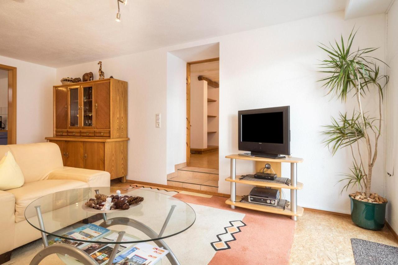 Ferienwohnung Im Alten Forsthaus Bermatingen Exteriör bild