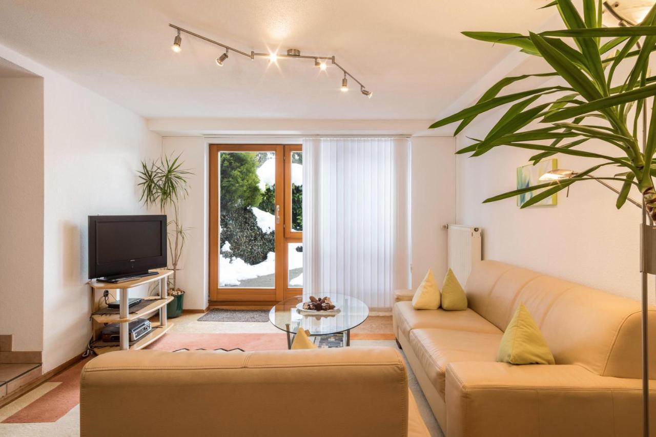 Ferienwohnung Im Alten Forsthaus Bermatingen Exteriör bild