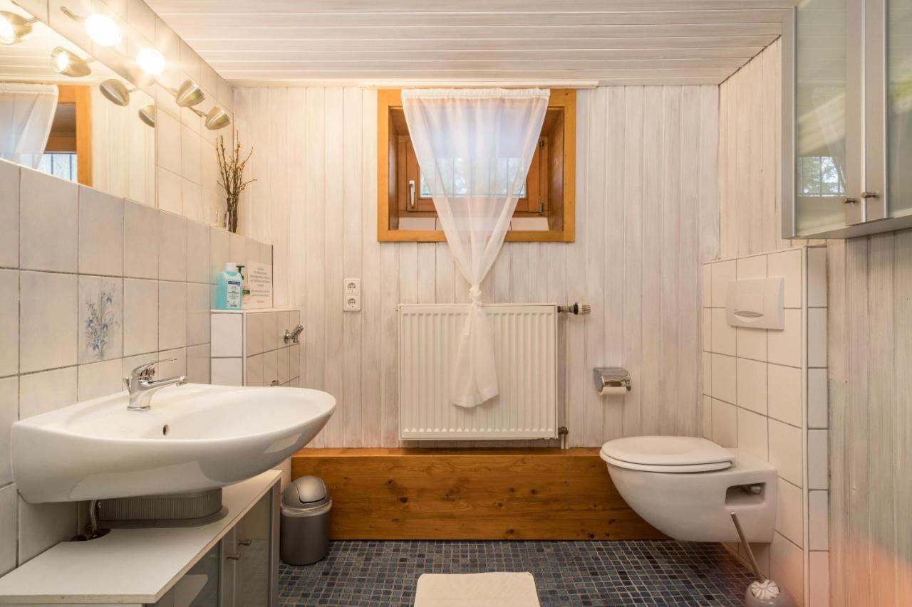 Ferienwohnung Im Alten Forsthaus Bermatingen Exteriör bild